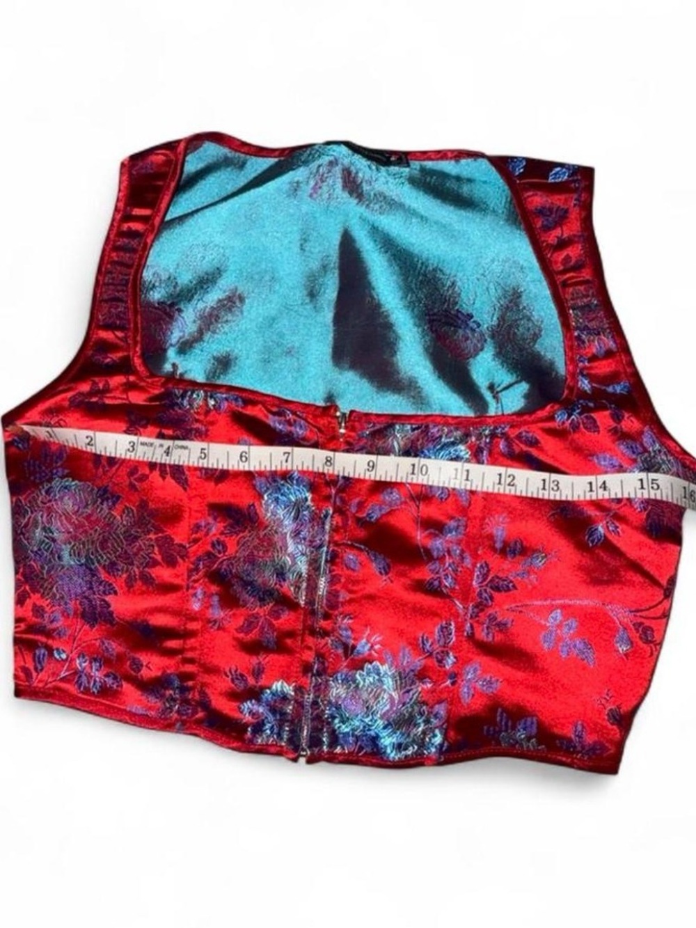 Pretty Little Things Red Satin Floral Zip-Front Bustier Crop Top. Size 4. - Picture 6 of 7